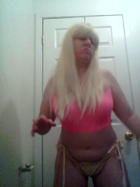 Brenda justice sings Britney song