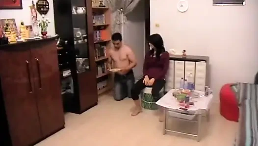 Кормление сисси рабыни