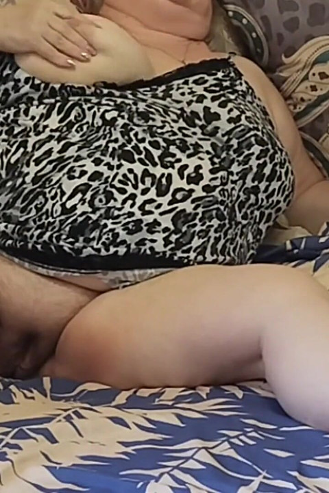 Mother-in-law with Big Cunt Masturbates with Toys