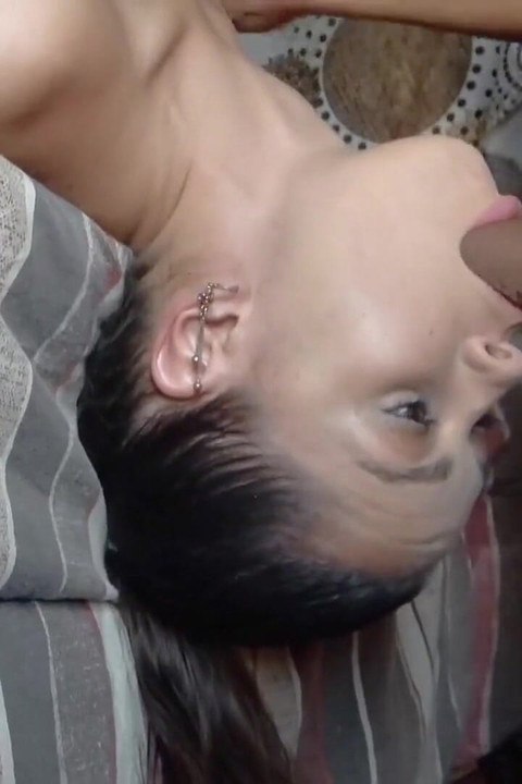 Amateur latina da náuseas, garganta follada y facial