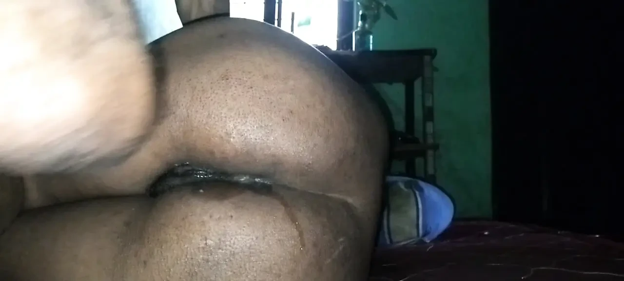 Kerala Mallu Chettan seducing and fuck his aniyathi while parents are not at home