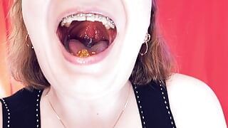 Asmr: beugel en kauwen met speeksel en vore fetisj SFW hete video door Arya Grander