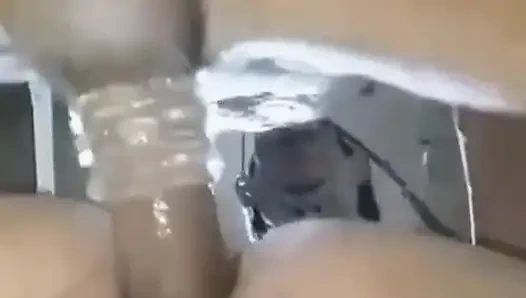 Suara memek basah enak banget didengar di mana keduanya sange