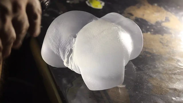 I empty my balls in my transparent dolls