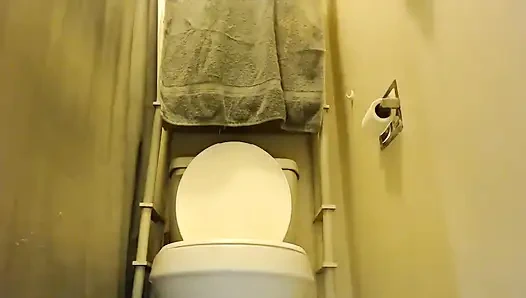 Tuvalette utanç verici tartışma