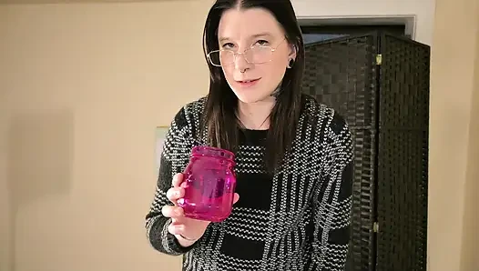 Üvey anne seni evde karşılıyor