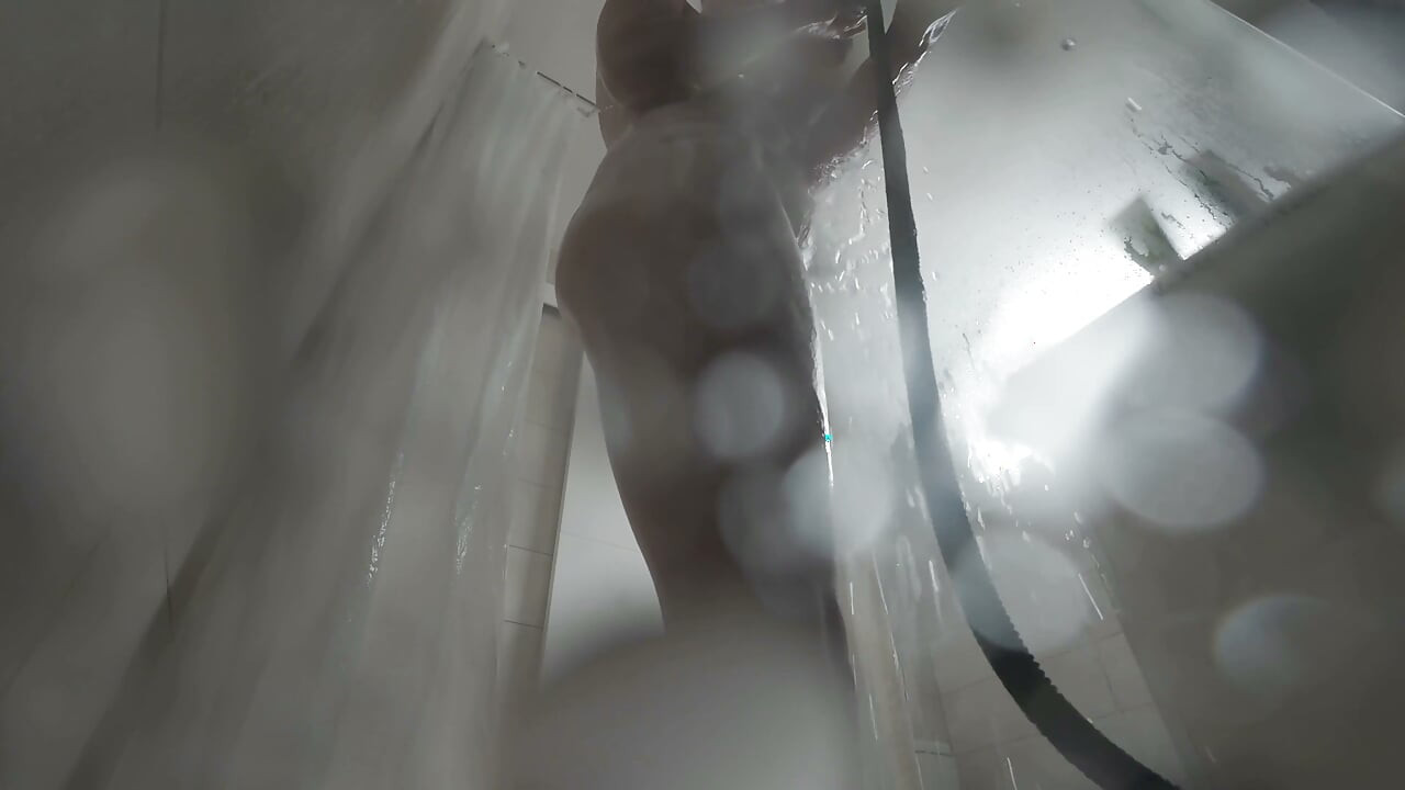 Tight Hairy Pussy Pissing in the Shower