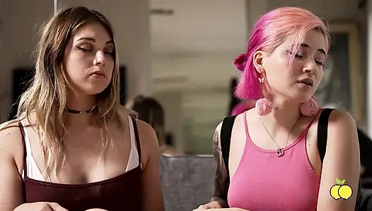 Emma Fiore Dan Keilabassi Dalam Terapi Seks Dengan Dokter Mereka Untuk Disetubuhi Keras Lagi