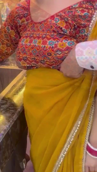Naukarani Ki Behan To Ussey Bhi JADA Maaldaar Nikli.... | Clip 1