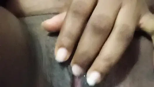 Fingered my juicy pussy