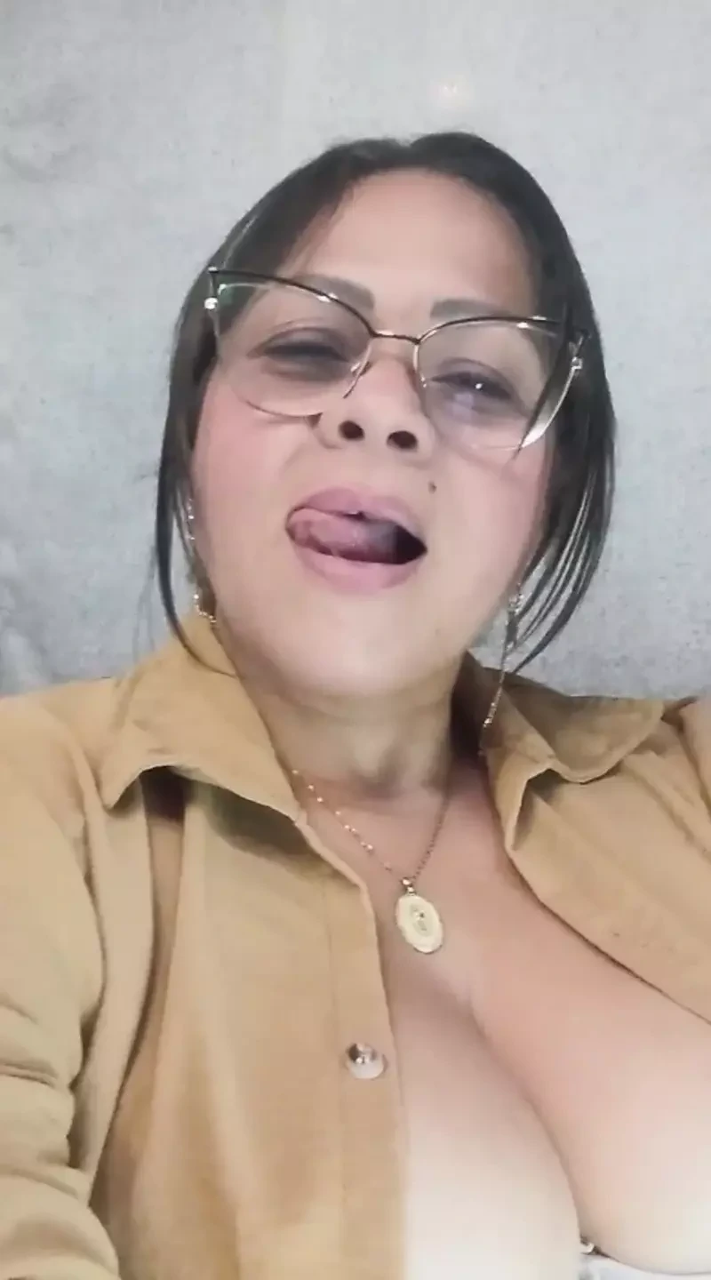 热辣老师自慰视频