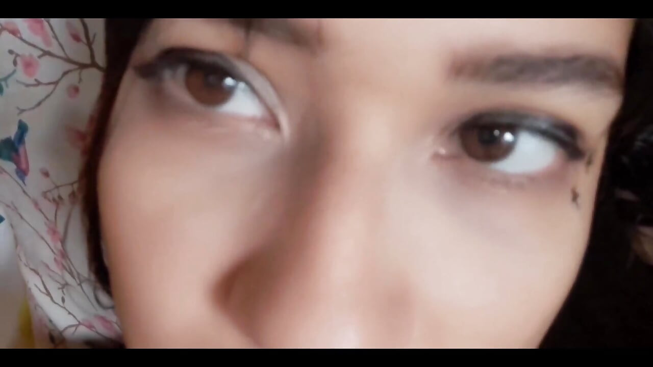 Γάμησε τον αγαπημένο της μαθητή