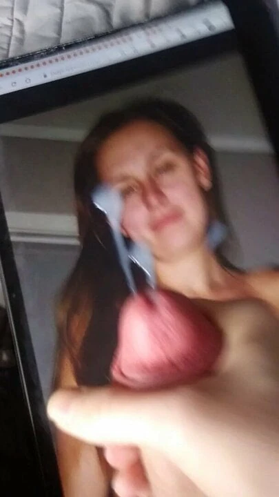 Random hot wife cum tribute