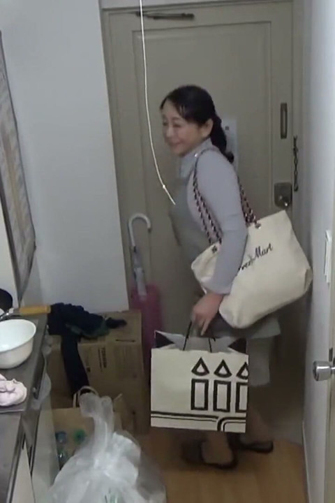 Rental Mature Woman, Age 53 - the Secret Side Her Husband Never Sees