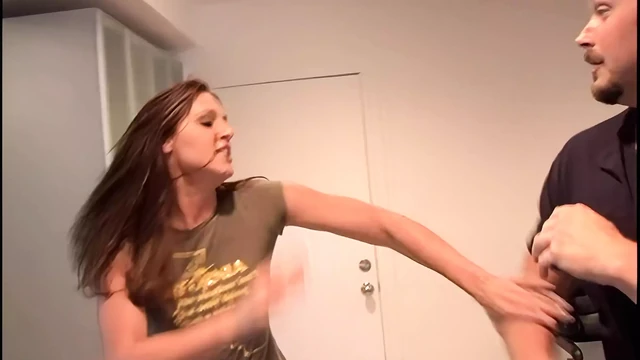 Lauren Phoenix Loves To Really Feel That Dick Slam Into Her