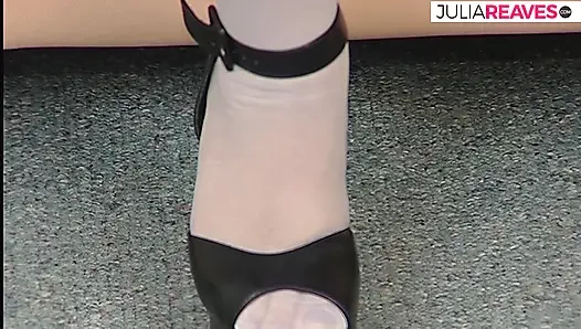 Извращенная бабушка ждет ее оргазма