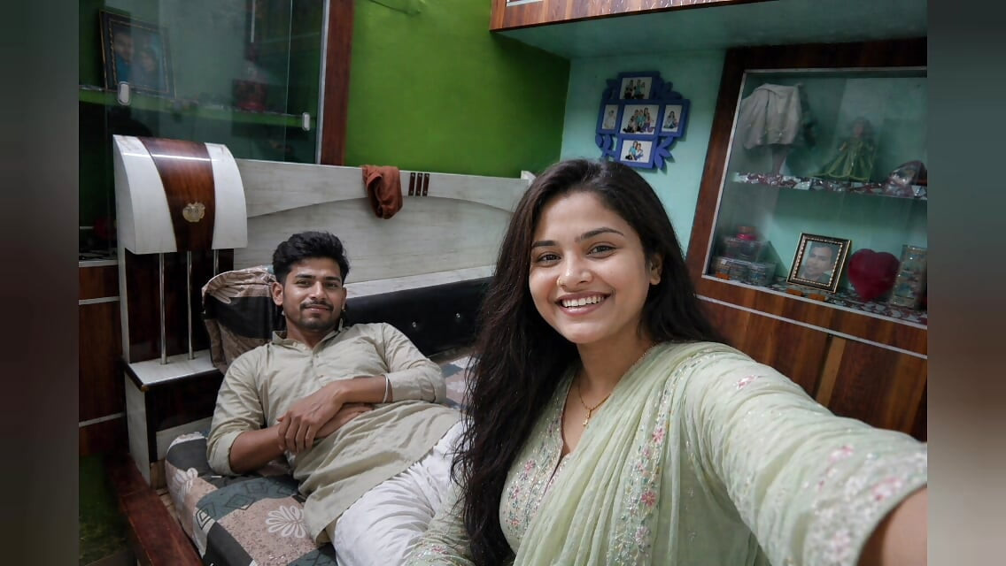 milkman ask for the bill payment, Indian village bhabhi paying milk bill by hardfuck in kitchen with HINDI AUDIO