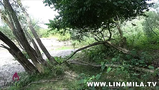 Pesta seks 5er di luar ruangan - pantat bahenol dientot habis-habisan sama nelayan