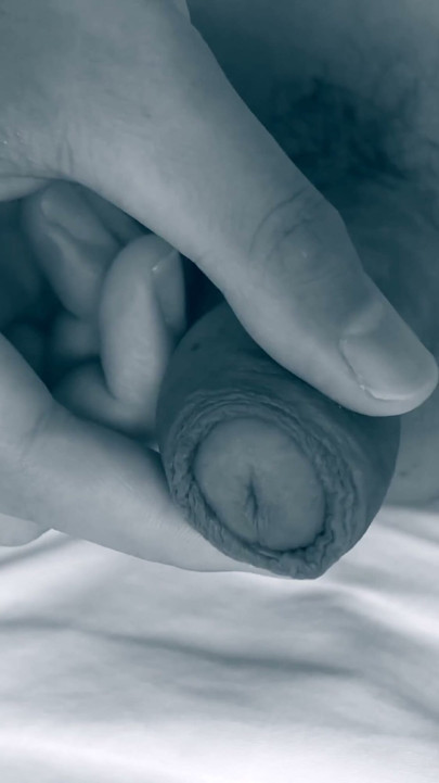 Close-up video of an Asian boy's huge foreskin | Clip 2
