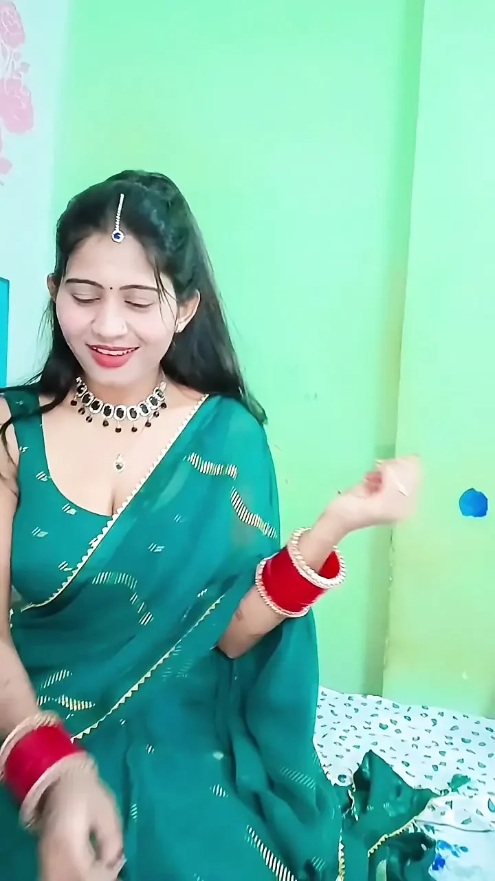 Virgin Step Sister Wants To Learn How To Fuck…