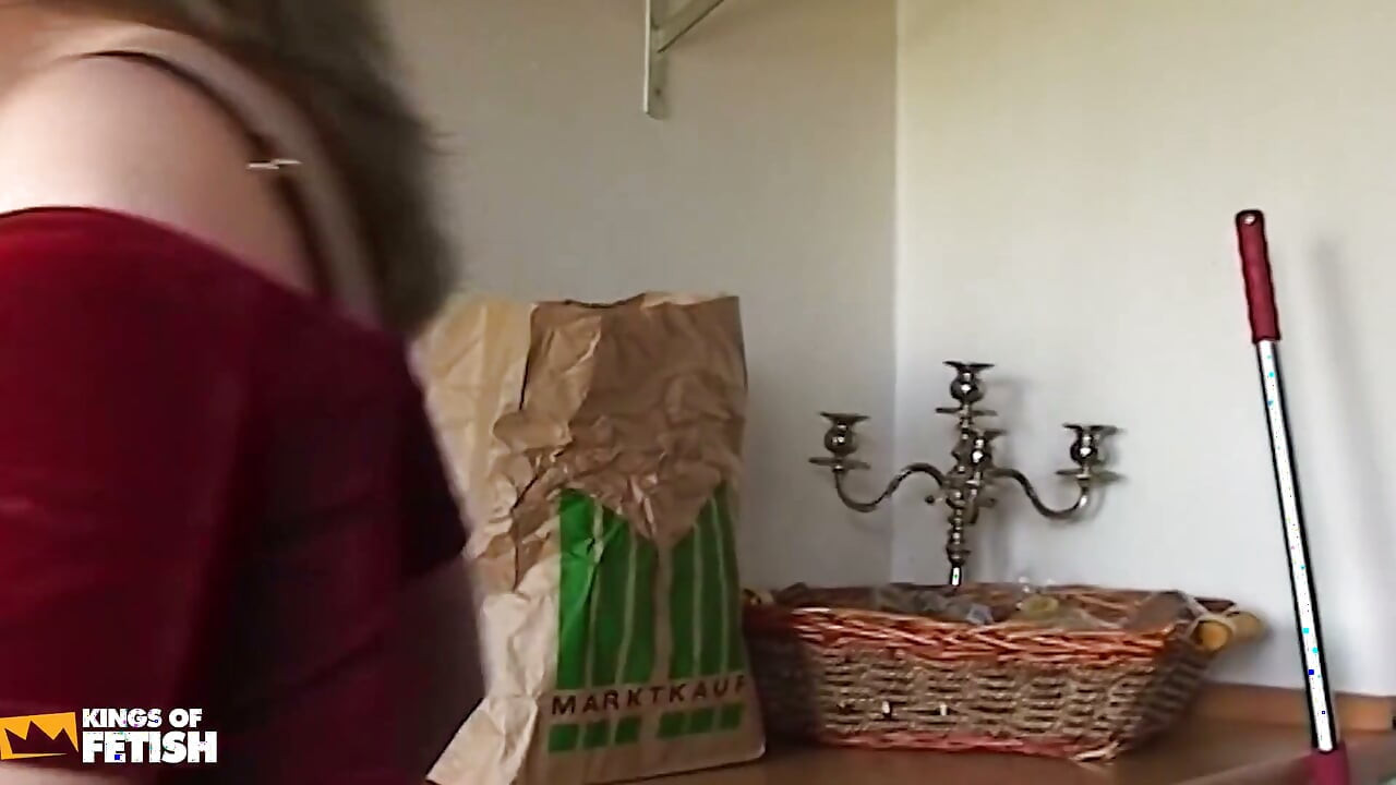German Babe Gets Her Pussy Drilled Deep by a Experienced Man While She Cooks
