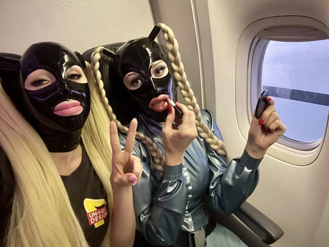 Miss Fetilicious & Lola Noir joining the Mile High Club