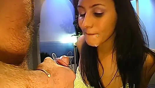 Leilas Döl Maskeli Yüze Boşalma Ve Sert Amcık Sikişi