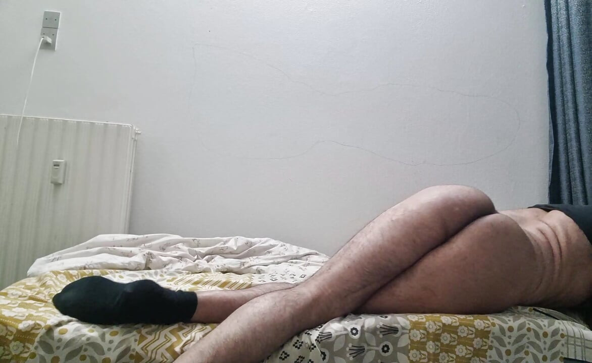 ใครอยากเข้าร่วมกับฉันจากด้านหลังคุณเพียงแค่ต้องกินเค้กอร่อยของฉันก่อนที่คุณจะได้ตูดฉัน