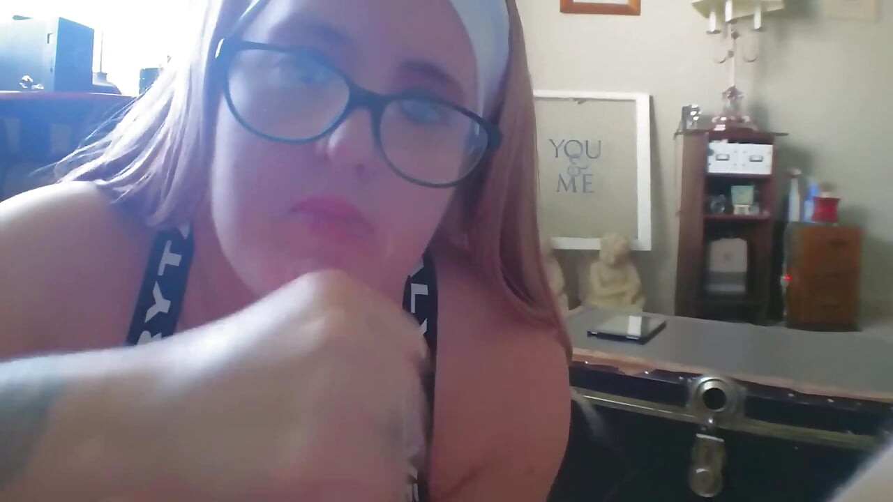 Naughty Step-daughter Caught Step-dad Jerking off