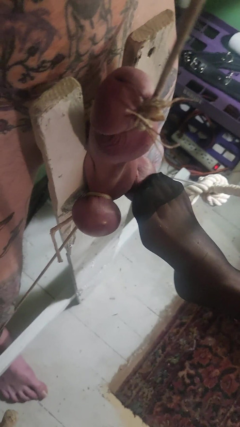 Goode Girl Unholy Crucifix Ballbusting Pt2