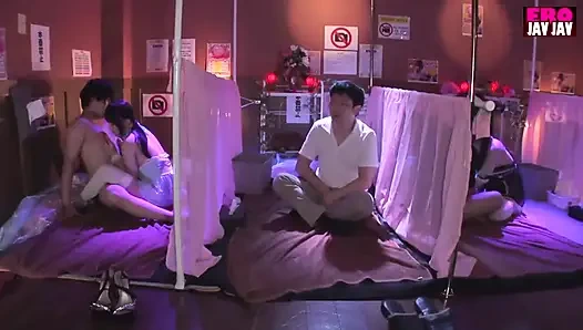 Исследуя высококлассный салон отдыха в Токио - часть2