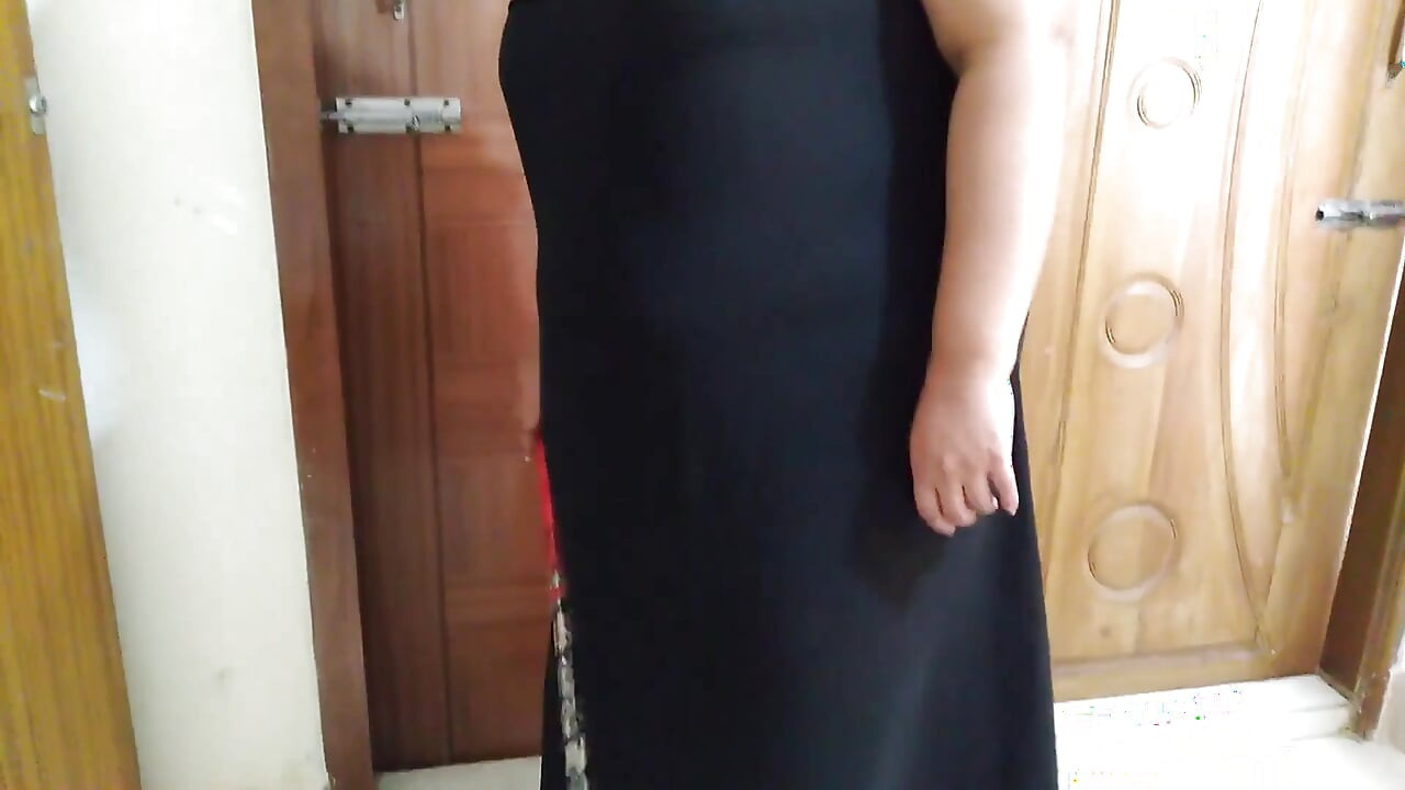 Mẹ kế hứng tình của tôi giúp tôi xuất tinh bằng cách nhìn thấy con cu to trong khi cô ấy swee room - tình dục Ấn Độ