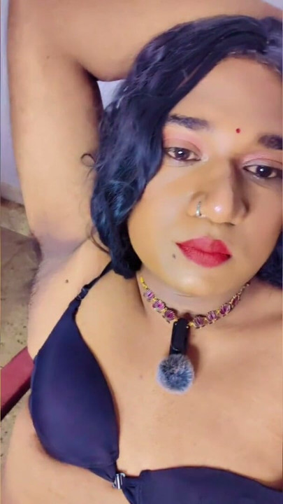 Beautiful shemale show her self cuteness | Clip 3