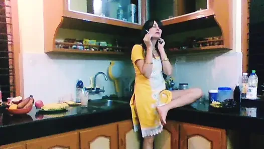 Istri yang lagi sange ini pengen dipuasin sama besar