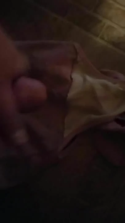 Meg kellett törni egy anyát