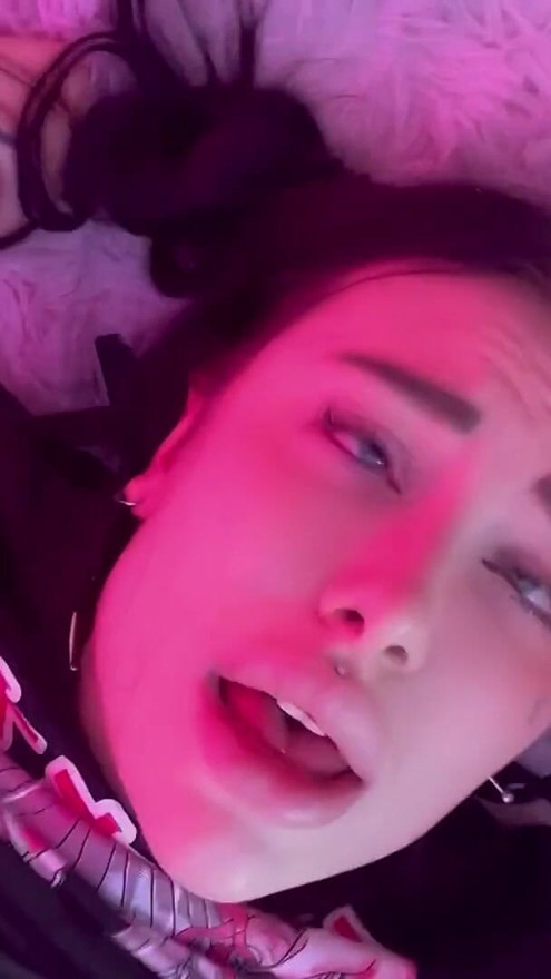 18 Year Old Zumersha Teen Was Destroyed By Huge Dick | Clip 1