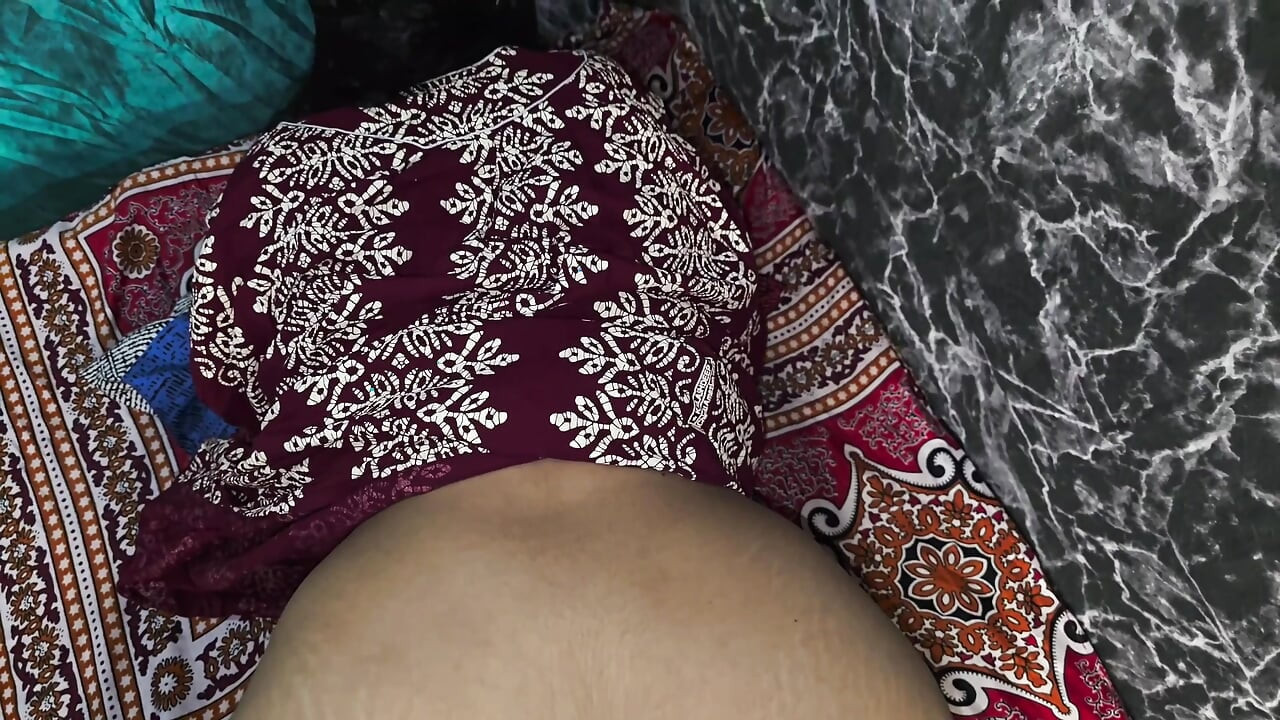 سکس با زنم با حرفای کثیف به زبان هندی خیلی کثیف