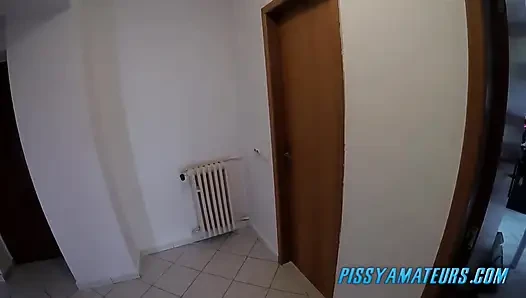 Lezbiyen işeme oyunu