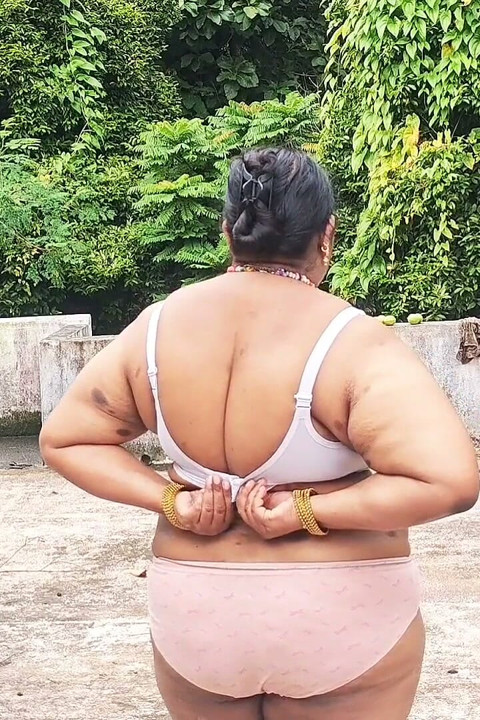 Chubby Girl in White Skirts and Pink to Getting Completely Naked and Walking Nude Outdoor