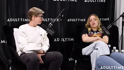 Gizelle Blanco & Anna Claire Clouds Pheromones, Scissoring, & the Bush | the Adult Time Podcast