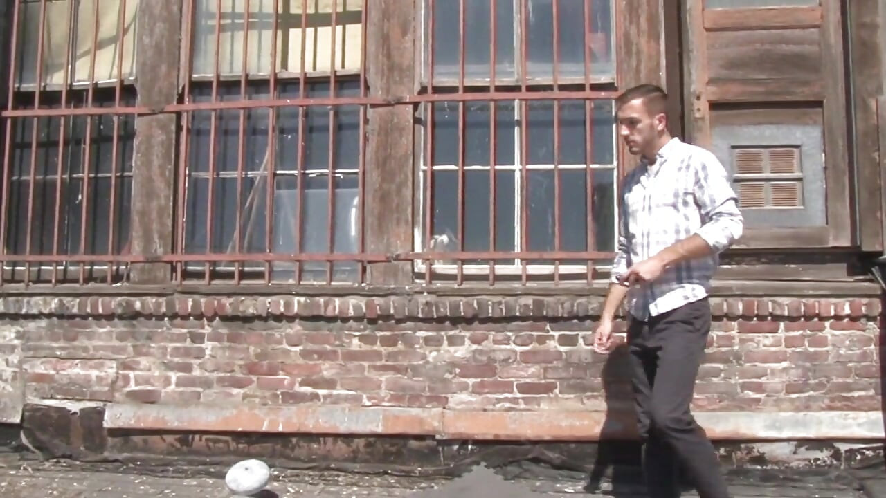 Твинк відтраханий прямо і кремпай в отвір