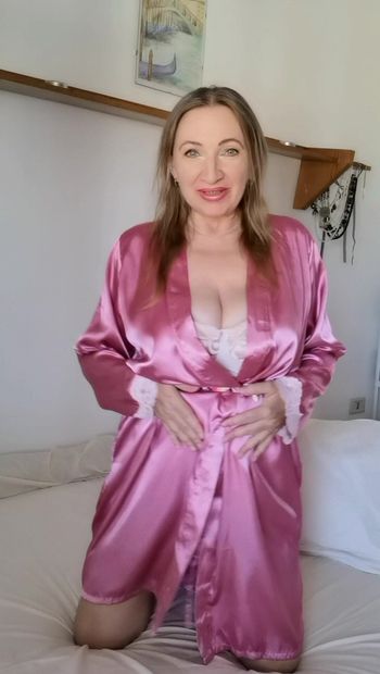 Busty granny in pink
