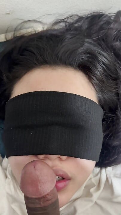 誰かの婚約者の口の中で冗談を言い、