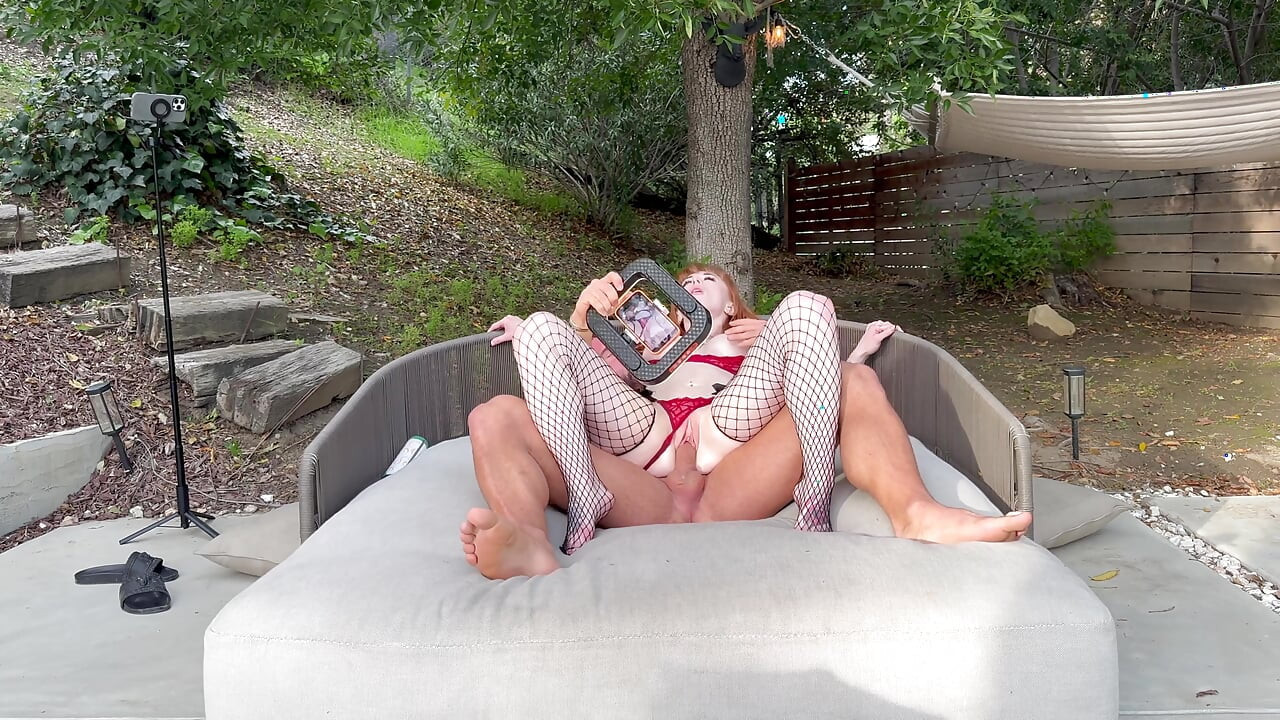 Bts 2 - उत्तेजित गोरी लड़की riley red की मेरे देखने का बिंदु पर चुदाई