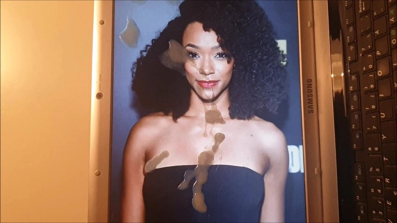 Sonequa Martin-Green Cum Tribute