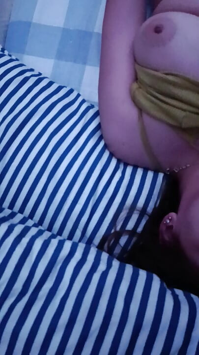 pinay wife sucking while playing toys