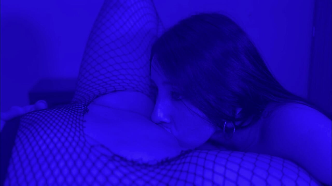 Graduation party gets out of control and I end up fucking my best friend from college