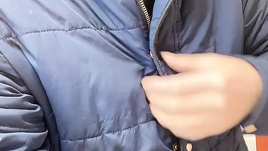 Pee Sexy in Wet Mess Pussy Petite Asian