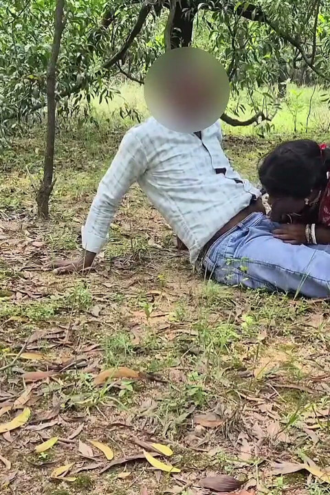 A Village Bhabhi Fucked by a College Student in Forest,sona Bhabhi First Time Outdoor Sex by Her Boyfriend