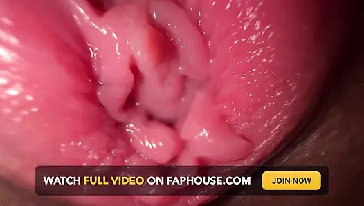 Широко раздвинул киску и грязный разговор